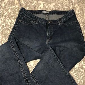 Jeans-Lee Curvy Fit 29” inseam Straight Leg